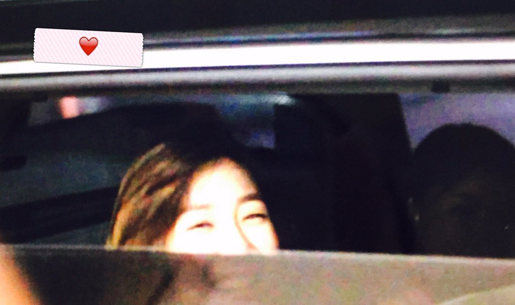 [PIC][25-10-2015]Tiffany trở về Hàn Quốc vào tối nay CSKxUMjUwAAA2c7