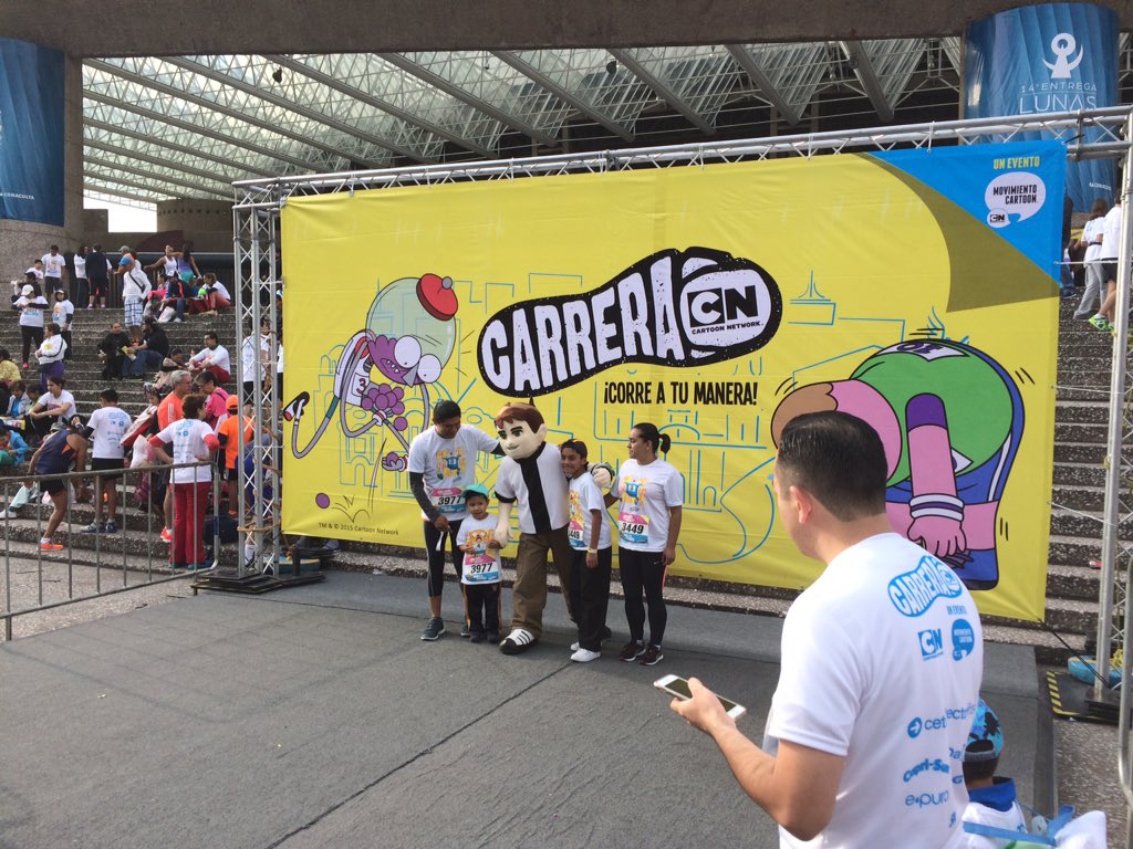 Pupeatry's tweet photo. Pupeatry en Carrera Cartoon Network Ciudad de Mexico https://t.co/klHqbVF4EG