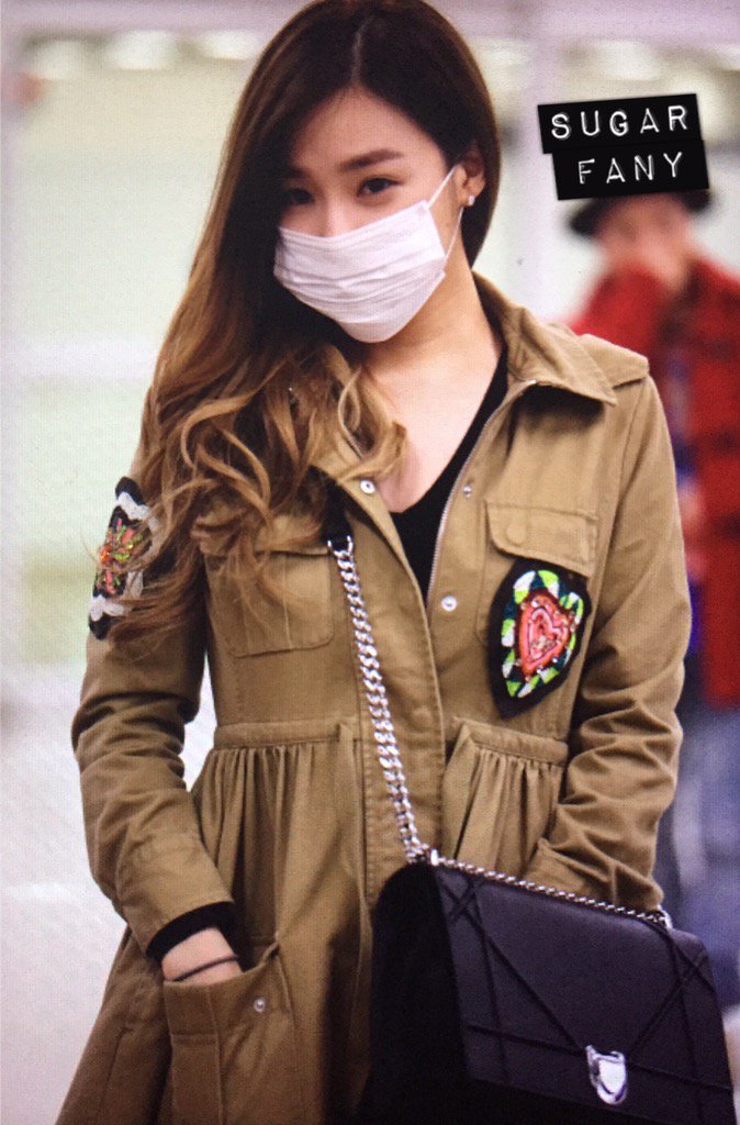 [PIC][25-10-2015]Tiffany trở về Hàn Quốc vào tối nay CSKxy3pVEAEVg7X