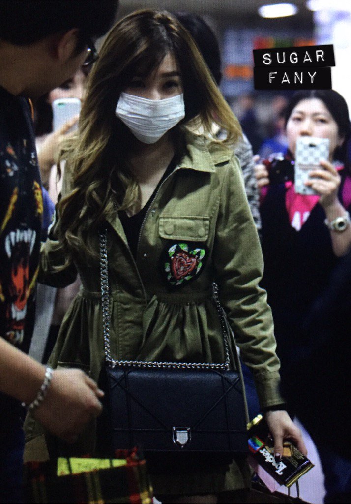 [PIC][25-10-2015]Tiffany trở về Hàn Quốc vào tối nay CSKxy6qU8AAKiWq