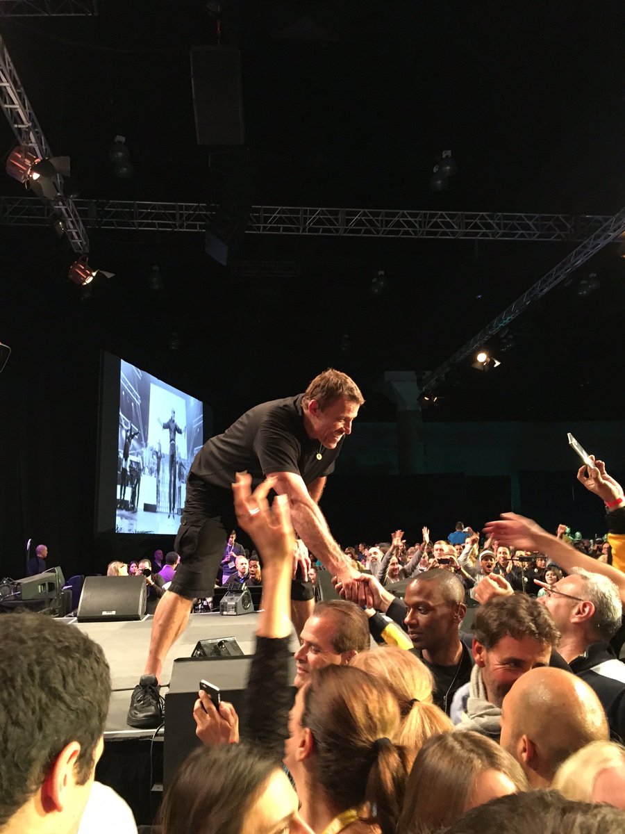 robertherjavec's tweet photo. used 2 think I was good,maybe excellent-life altering @TonyRobbins woke me up,there is another level-outstanding ! https://t.co/jY3u9nqu6R