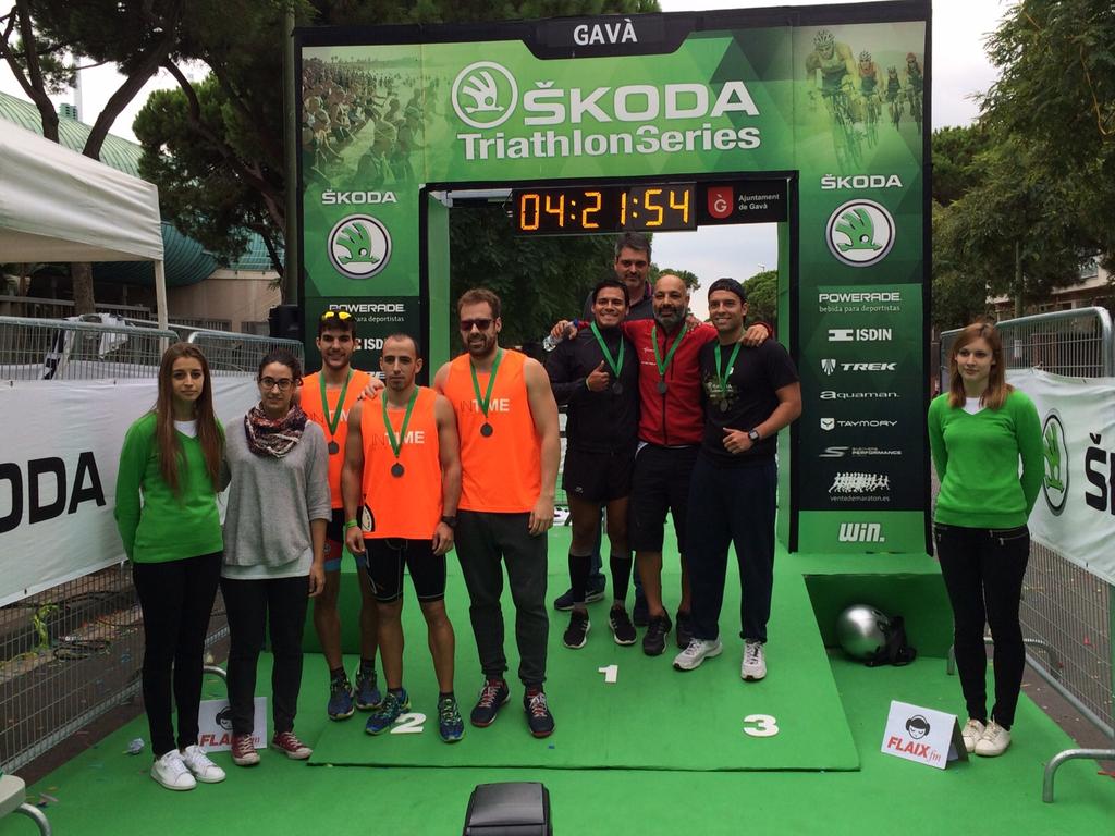 intimebcn's tweet photo. 2a posición para el equipo In Time BCN en la triatlón por equipos de Gavà! @TriathlonSeries #intimebcn https://t.co/p4R5YIfmdW