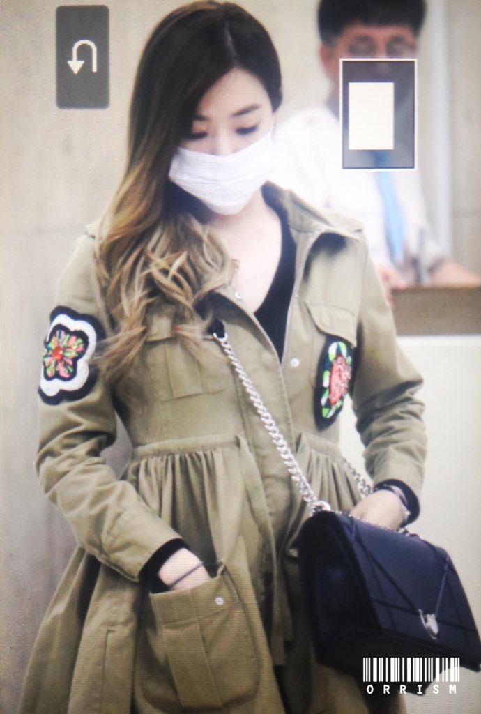 [PIC][25-10-2015]Tiffany trở về Hàn Quốc vào tối nay CSKza0QU8AA1AZD