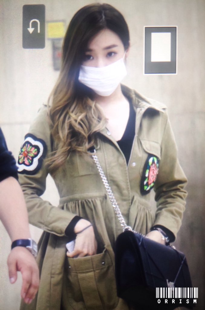 [PIC][25-10-2015]Tiffany trở về Hàn Quốc vào tối nay CSKzas6U8AAvv4_