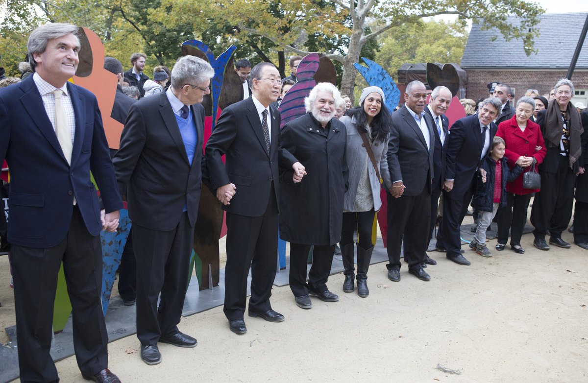 MULA Secretario General ONU, Ban Ki –moon, inauguró en Nueva York la instalación artista muleño Cristóbal Gabarrón