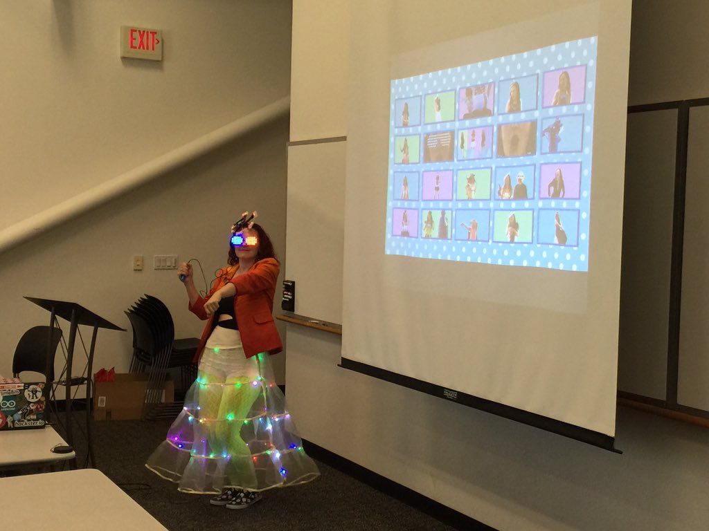coderxx2015's tweet photo. #coderxx2015 #WearableTech #arduino https://t.co/1sIEQ62w7B