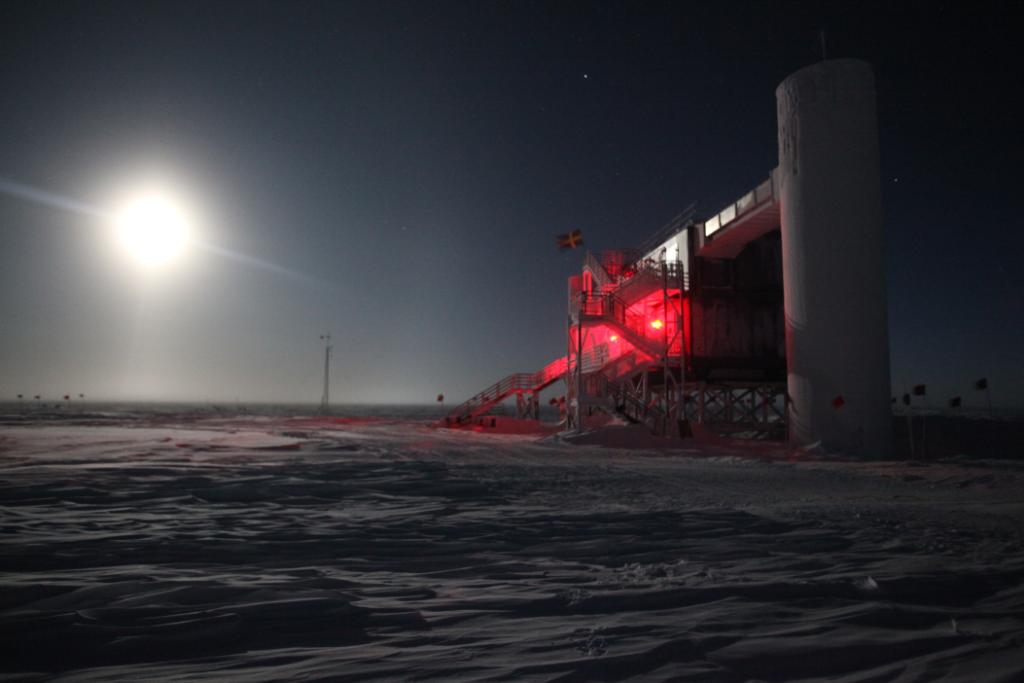 NASA's tweet photo. Can 'outlaw' particles neutrinos, mysterious subatomic entities, travel faster than light? https://t.co/blI5jkwWEm https://t.co/5o21MT4xBd