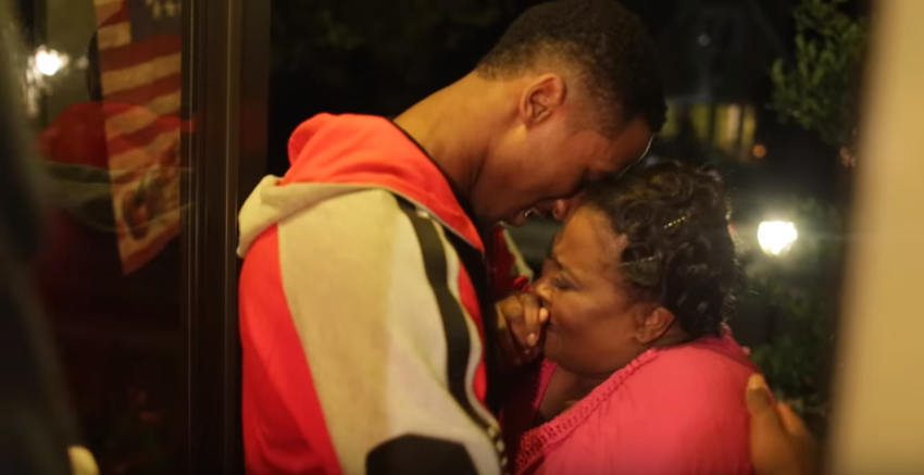 VIDEO: Nets Rookie Rondae Hollis-Jefferson Surprises His Mom With New House slam.ly/yZ0sen