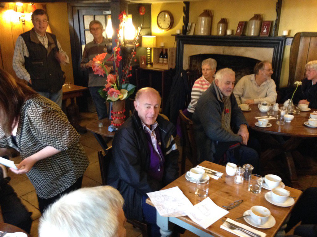 ox_mog's tweet photo. Preparing at Base Camp (White Hart) for trip into deepest Wytham Woods https://t.co/t176s11PaV