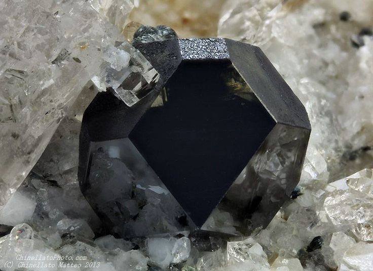 GoogsMark's tweet photo. Anatase. https://t.co/0SHr7xjLZF