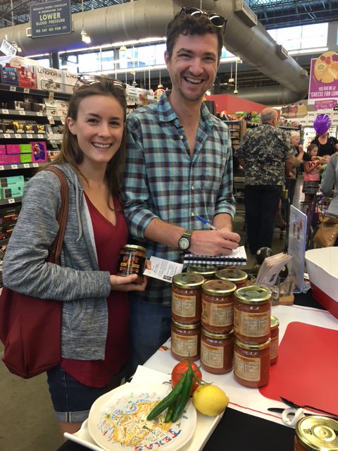 royitos's tweet photo. Two more fans - Tommy &amp; Erin
 Ft. Worth &amp; Austin, TX
 "Best Hot Sauce Around! No Doubt!" https://t.co/kt4C4eSIuV
