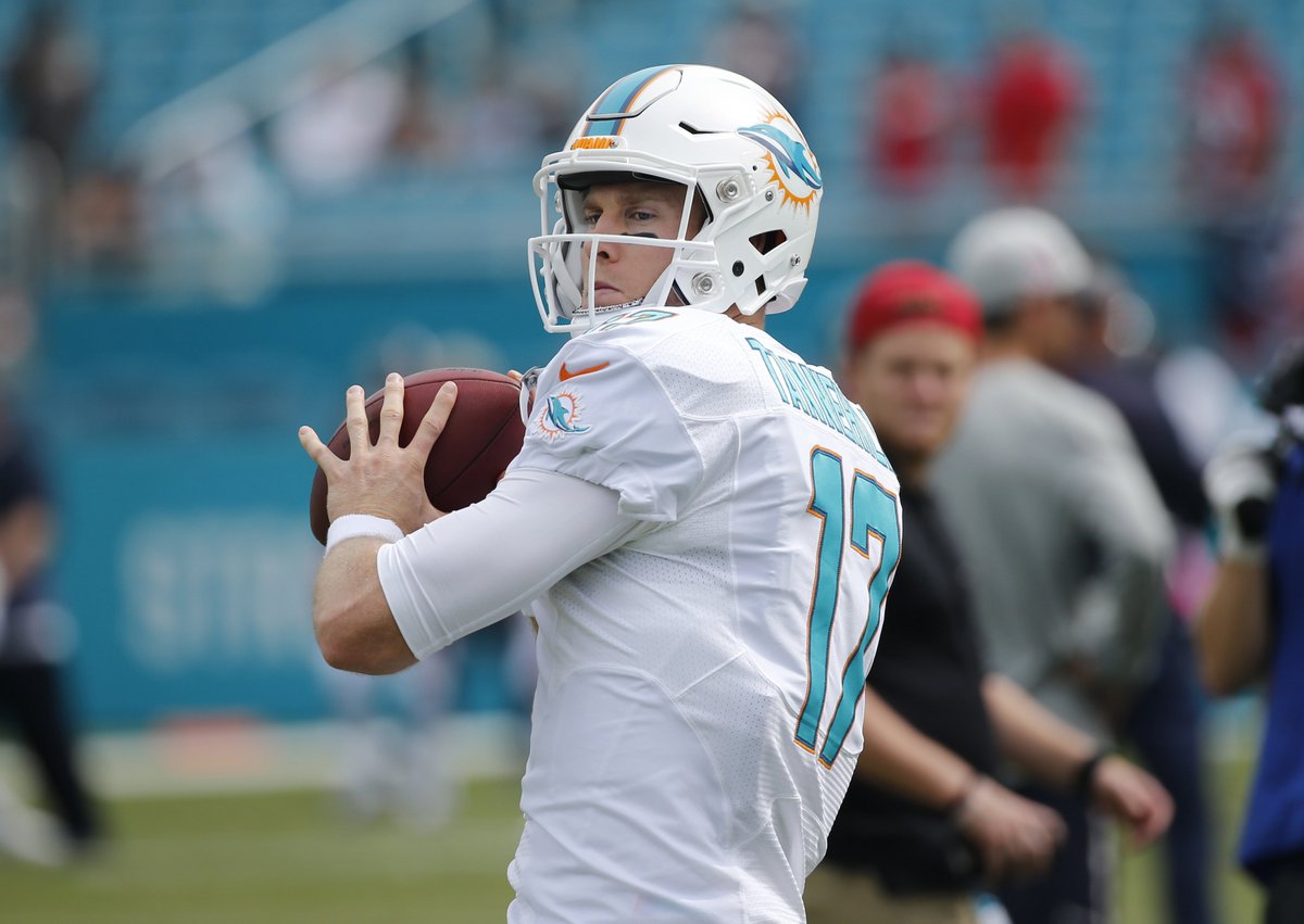 SportsCenter's tweet photo. Ryan Tannehill has completed his last 19 passes, 6 of which were touchdowns. https://t.co/NGoQwtB4jW