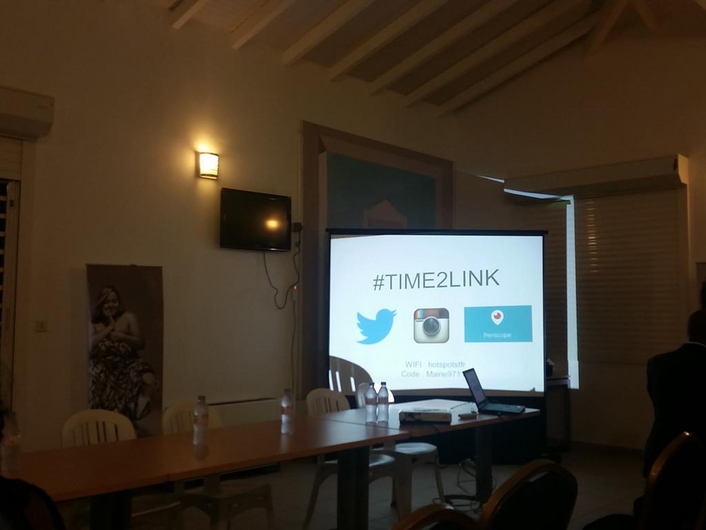 drhwind's tweet photo. #GCS Archipel 971 etait présent au premier #Time2Link organisé en Guadeloupe pour aborder le sujet de la e-santé. https://t.co/dWqN9E5YhJ