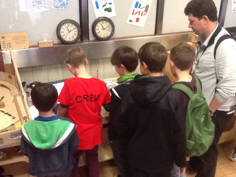 JaDerbyshire's tweet photo. Inspired young #maker inspiring more young makers @derbysilkmill #DMMF15. Awesome day! https://t.co/KXOvlOnkCm