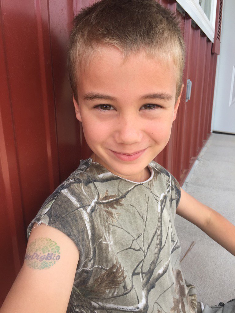 austin_mast's tweet photo. #weDigBio tattoo at #LongviewFarm. He says Help out @floridastate herbarium #FSURKG on @nfromn! https://t.co/qklbFjQlAl