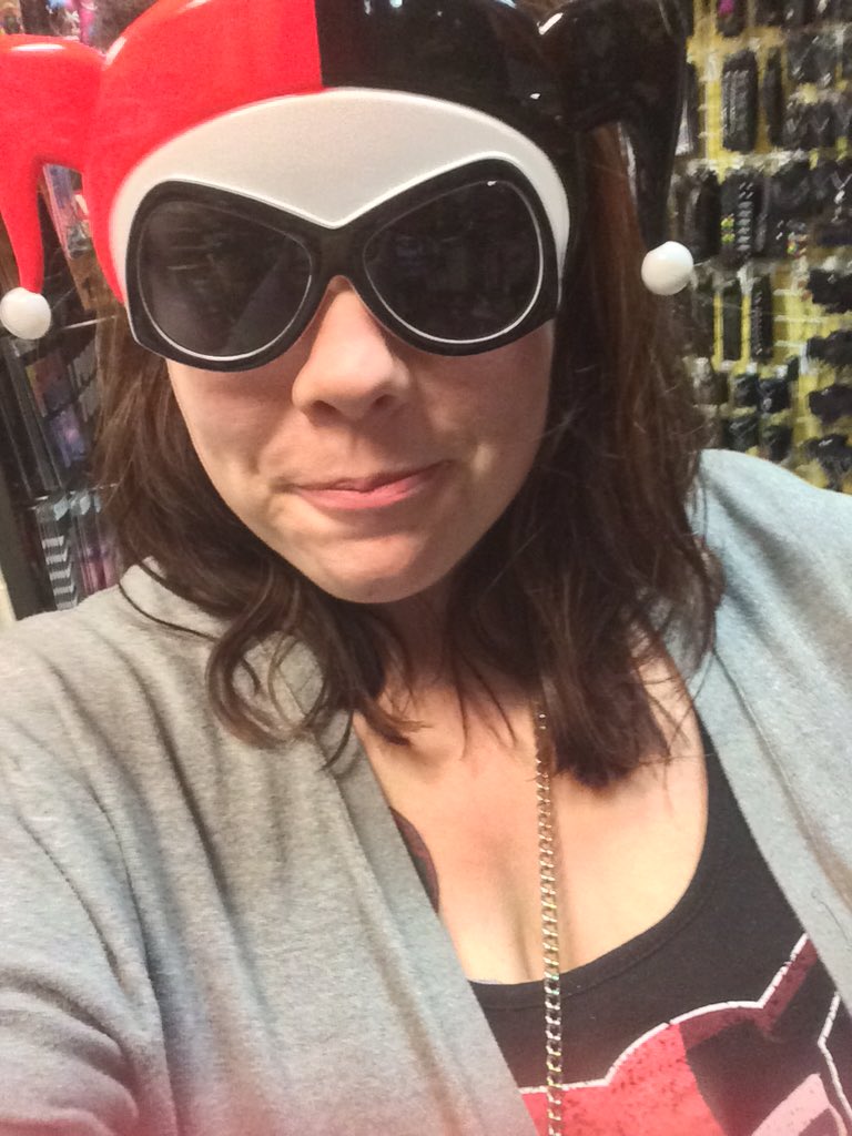 oliverquinn1394's tweet photo. Don't mind me, I'm just #HarleyQuinn lol #harleyquinnobsession #harleyrocks https://t.co/PKKE6awpFo