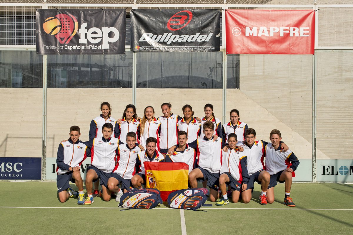 padelfederacion's tweet photo. #MundialMenores2015 Esta es nuestra Selección de #pádel de Menores 2015 en la concentración de este fin de semana. https://t.co/KUpvDMEfbM