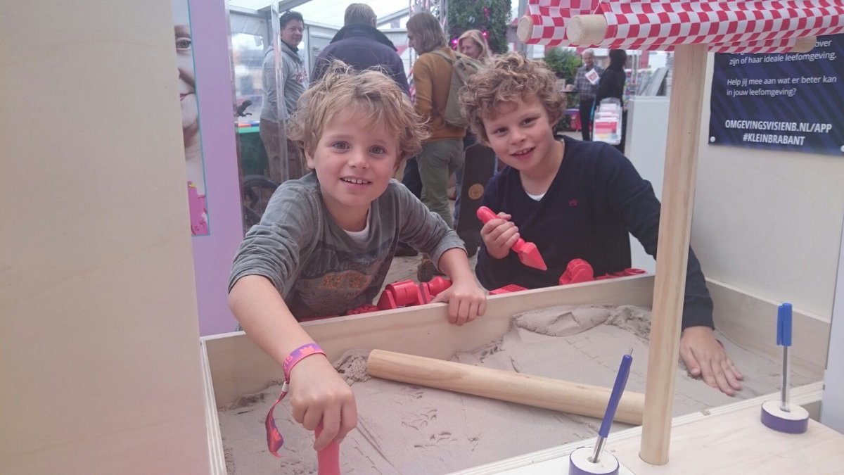 Ook vandaag wordt er gebouwd aan de toekomst van Brabant #kleinbrabant @omgevingsvisieB #livinglab #socialdesign