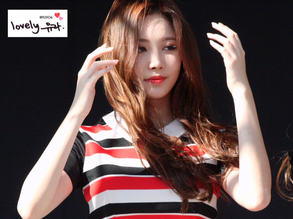 92llO6's tweet photo. 150920 YATAI FES
#girlsday #yura #걸스데이 #유라
… @Girls_Day_Yura 💞

힝 ㅠㅠㅠ 보고싶어언니 ㅠㅠㅠ https://t.co/43PjH36IuM