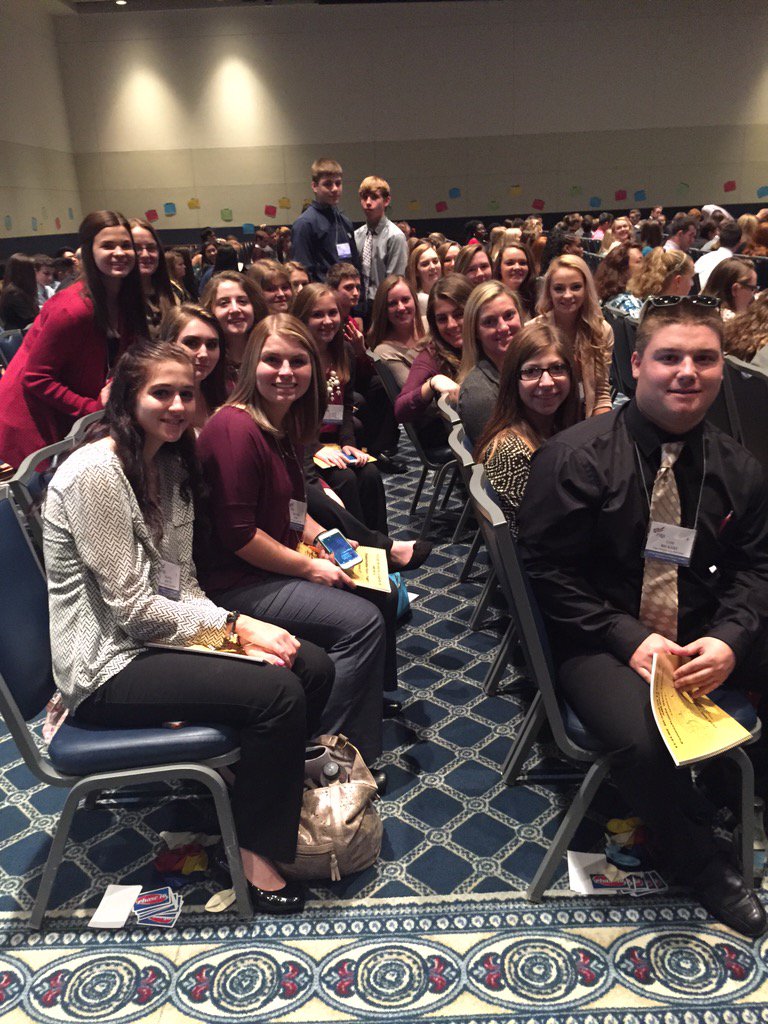 UDAFBLA's tweet photo. State Leadership Workshop at Penn State. https://t.co/FLyTcK0rYF