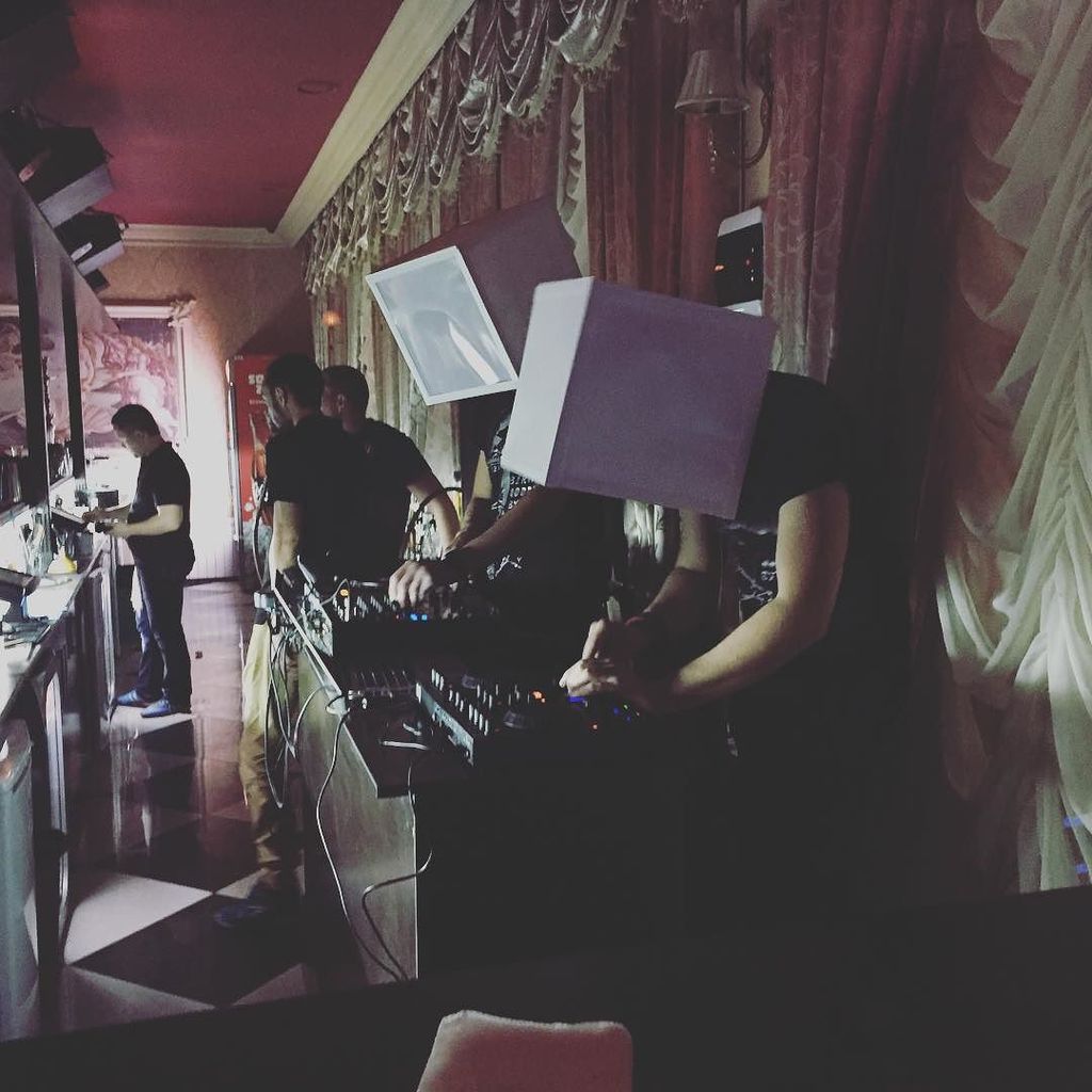 InstaTaganrog's tweet image. #qoobs #verag #happybday #tsarbar #таганрог