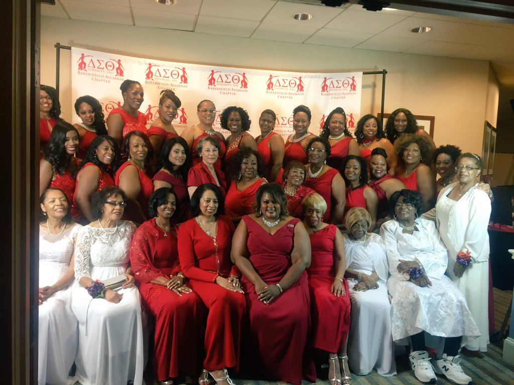 Happy 40th Anniversary Bakersfield Alumnae Chapter!  We look marvelous!