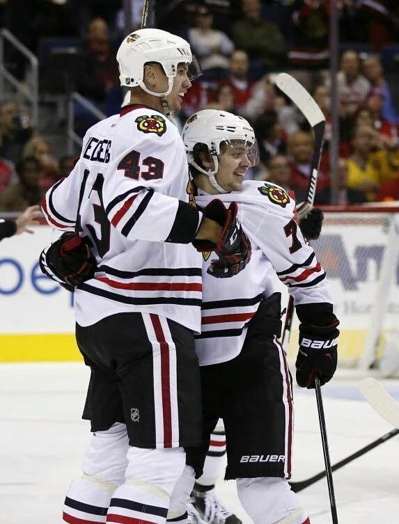 PuckinHostile's tweet photo. This picture is hilarious #Grootberg https://t.co/eRFcGyBGik