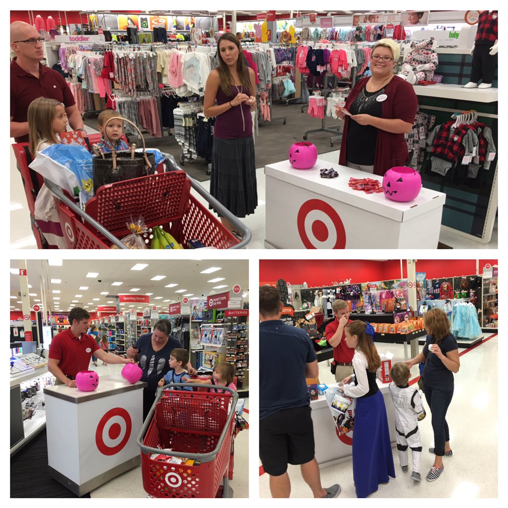 Mdelgado10M's tweet photo. Love that we get to host events like #Spooktacular at #target candy and smiling little faces @johnson_sarah2 https://t.co/g0yATVFyjM