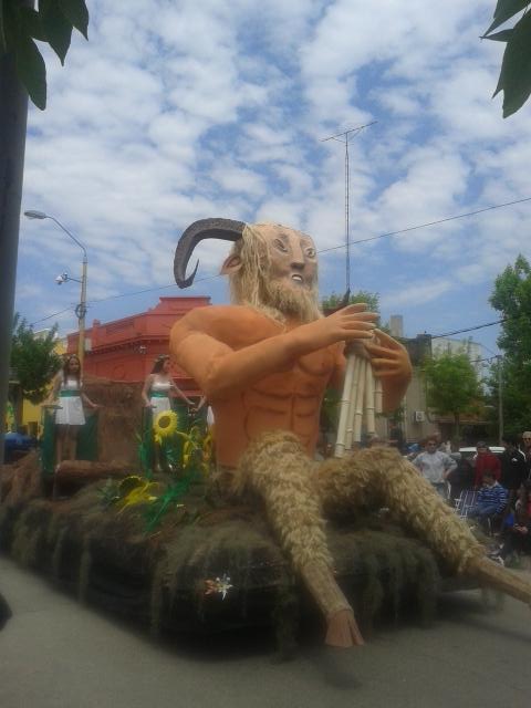 Lindo tema elegido, cuidemos el medio ambiente!