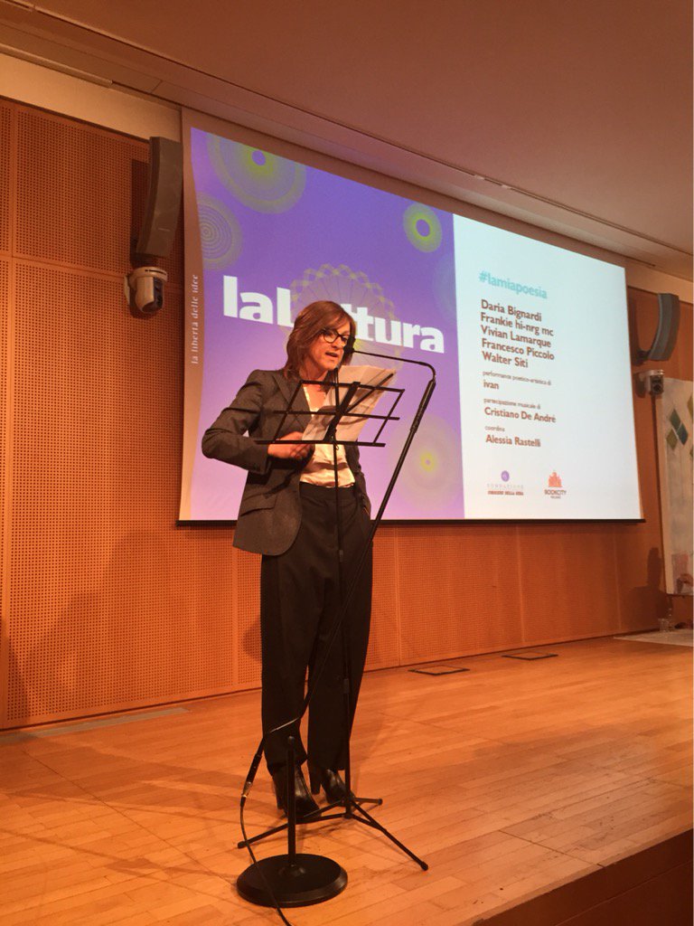 Ora <a href="/dariabig/">dariabignardi</a> sul palco de <a href="/La_Lettura/">la_lettura</a> per la nostra festa di compleanno e per <a href="/BOOKCITYMILANO/">BookCity Milano</a> @Corriereit