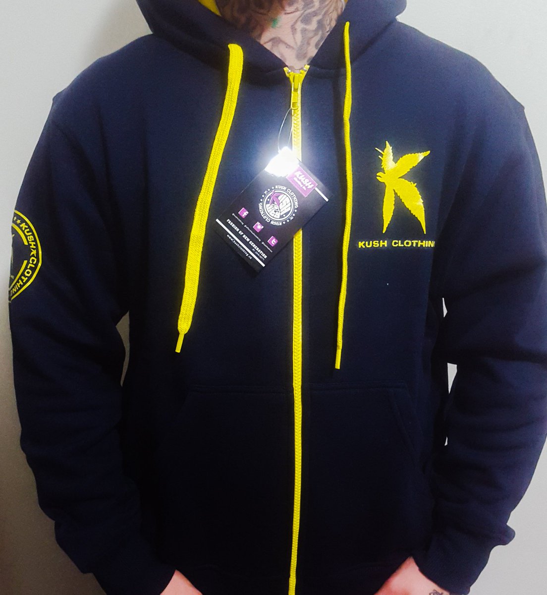 Kushfashion's tweet photo. #kushclothing #kush https://t.co/hgnxMiuyih