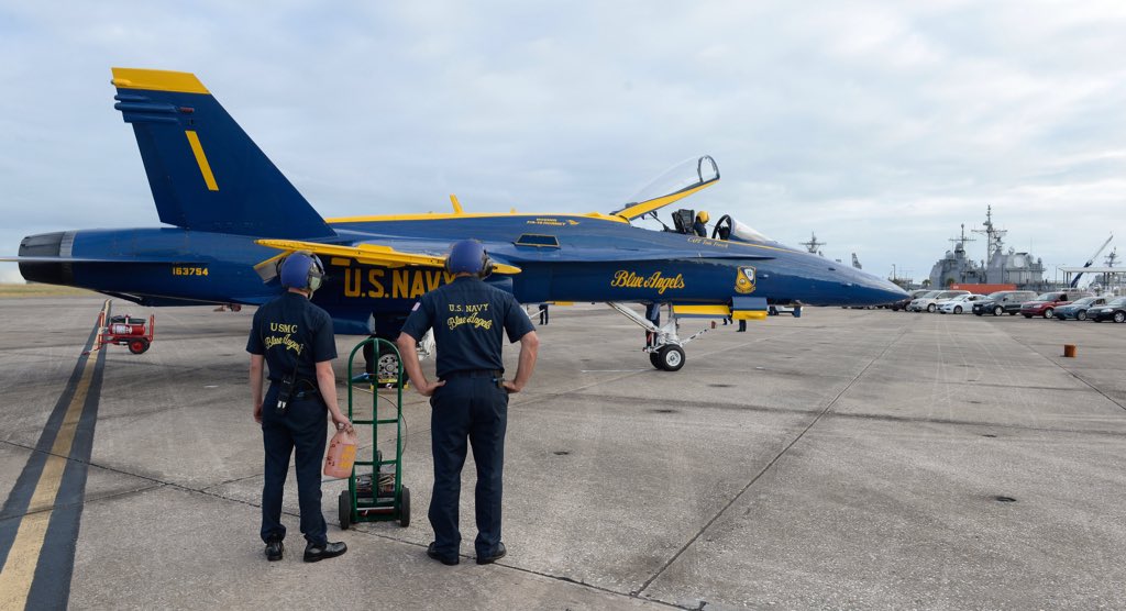 BlueAngels's tweet photo. #BlueAngelsMaintenance is ready for one more day at the #SeaAndSky Spectacular! Come see us fly, #BlueAngelsFans! https://t.co/CKGYw89Pdl