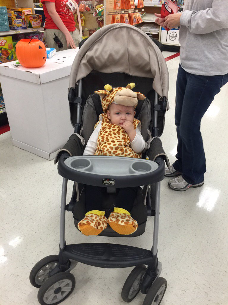 jenniferasmith3's tweet photo. Spooktacular is underway at T1861!!#T1861#Target @KevinWolfe88 @scholer_r @lv_huff https://t.co/YIpy4SNZyk