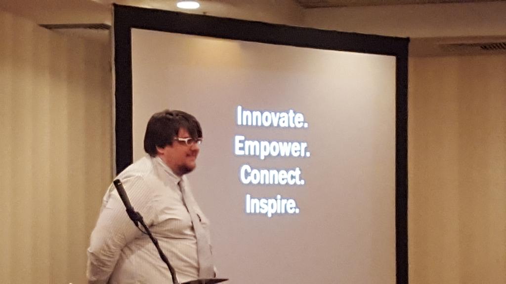Vitalleaders's tweet photo. Innovate. Empower. Connect. Inspire. @uutimatkins #LREDAWOW https://t.co/M8SHkWzwLk