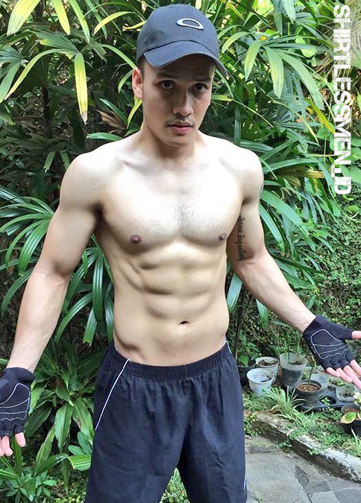 areamensindo's tweet photo. Randy Pangalila #shirtlessindo https://t.co/1SFfNbhgLC