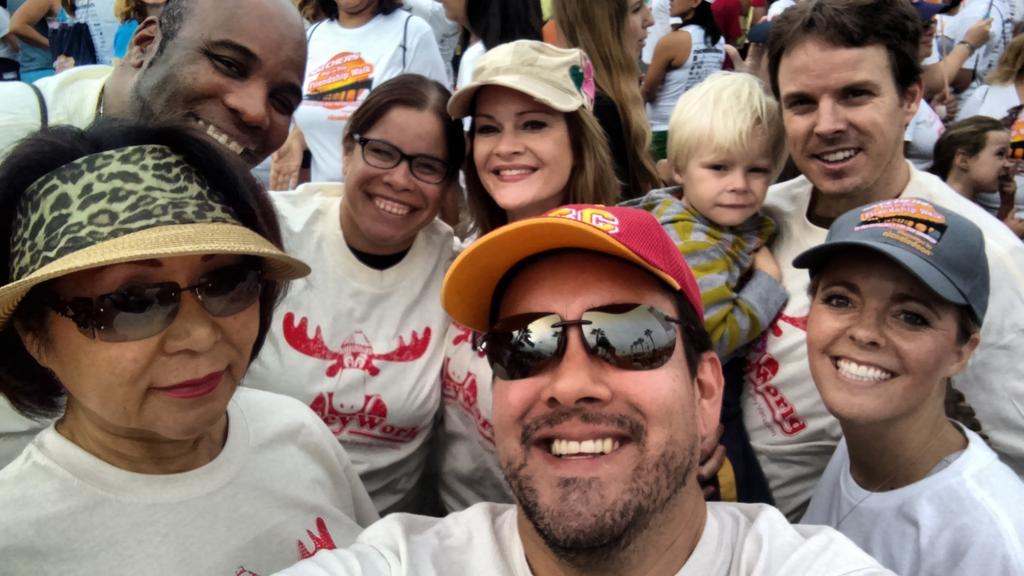 gg_insurance's tweet photo. @SkechersP2PWalk #TeamGriswold in full effect! At the #skechers #p2pwalk #P2PSteelSports #WallyWorld https://t.co/uSArRlv96H