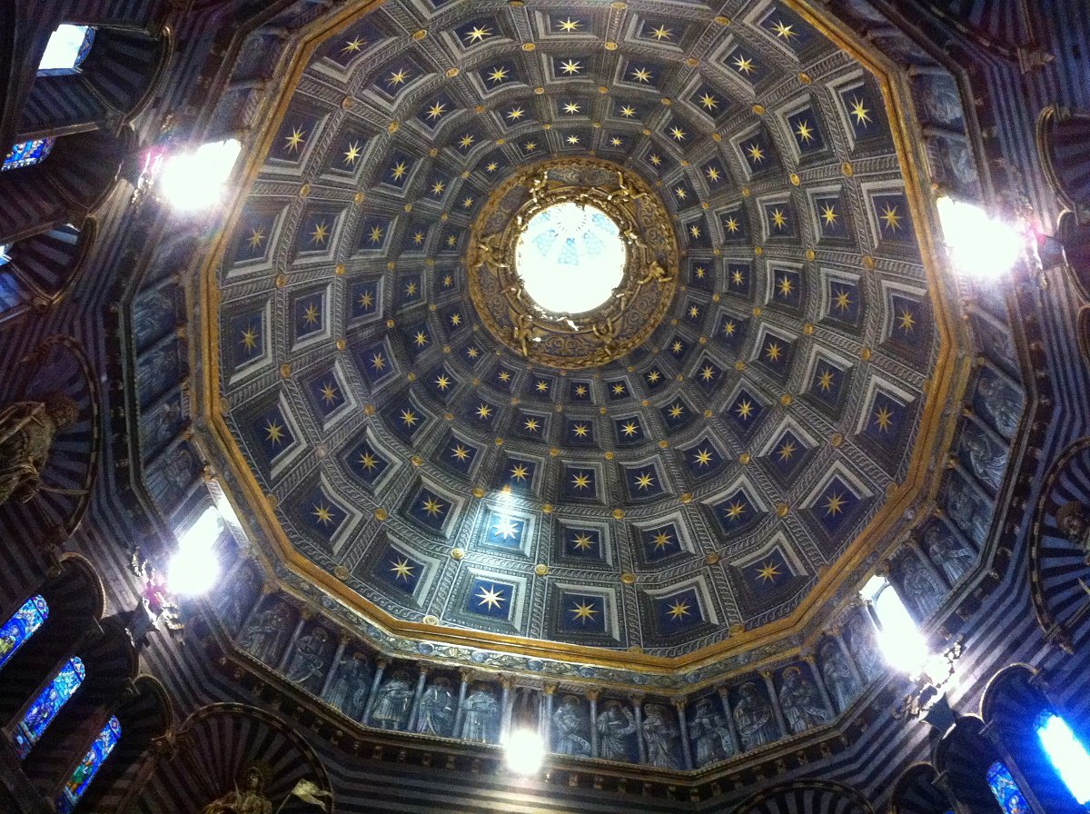 Discover Siena tweet media