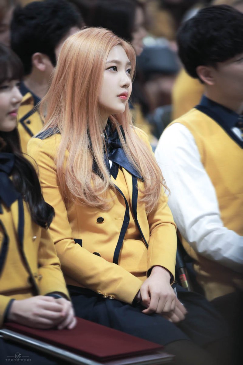 WNCJOY's tweet photo. 150211_졸업식_3p
귀엽긴..>.<
https://t.co/iES05dLHEd
https://t.co/i2rkYAgd36
https://t.co/8I1h4KaZWr

#레드벨벳 #조이 #Redvelvet https://t.co/4uxyXEwd87