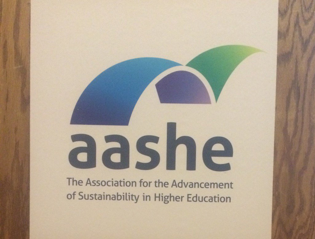 18 hours driving, four hour 'nap' but finally we made it to #AASHE15