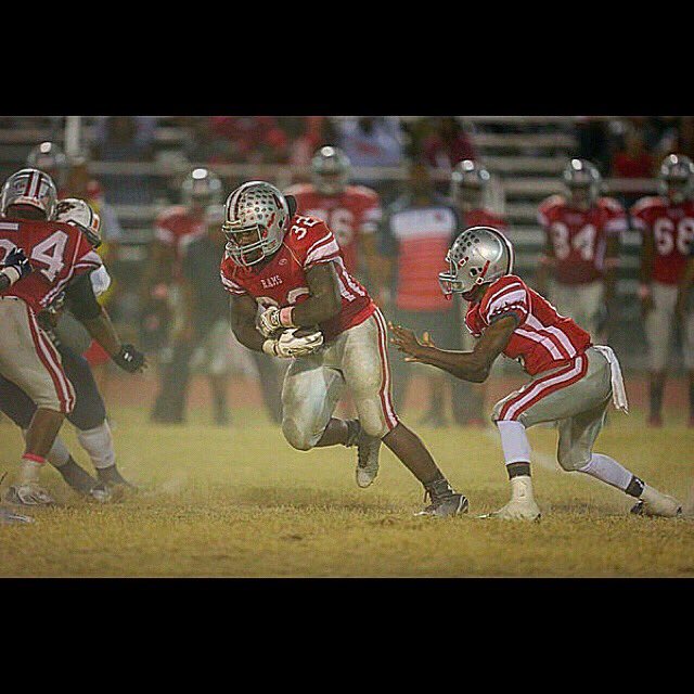 jfinch601's tweet photo. RIP grandma look at your grandson 🙏🏾 #BIGFINCH https://t.co/8BDMPYK8Wy