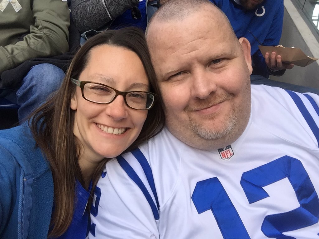 BearsMama5911's tweet photo. Excited for the game! #NOvIND #LuckyAtLucas https://t.co/MIX5UcZZdw