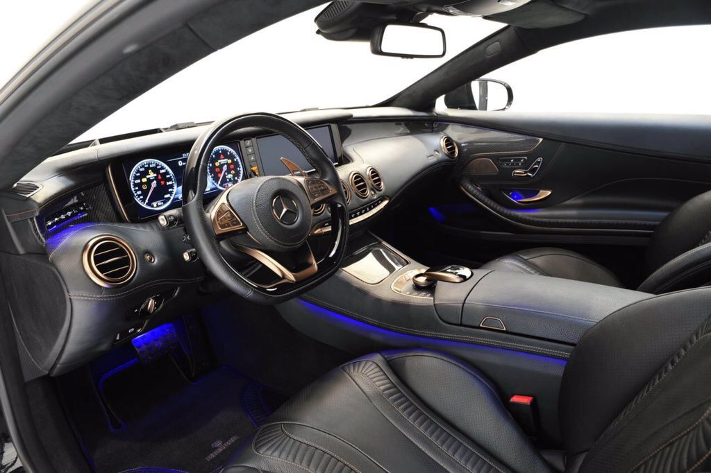 MoneyEquals's tweet photo. Brabus interiors 👏🏼👏🏼 https://t.co/E4re0HzX3t