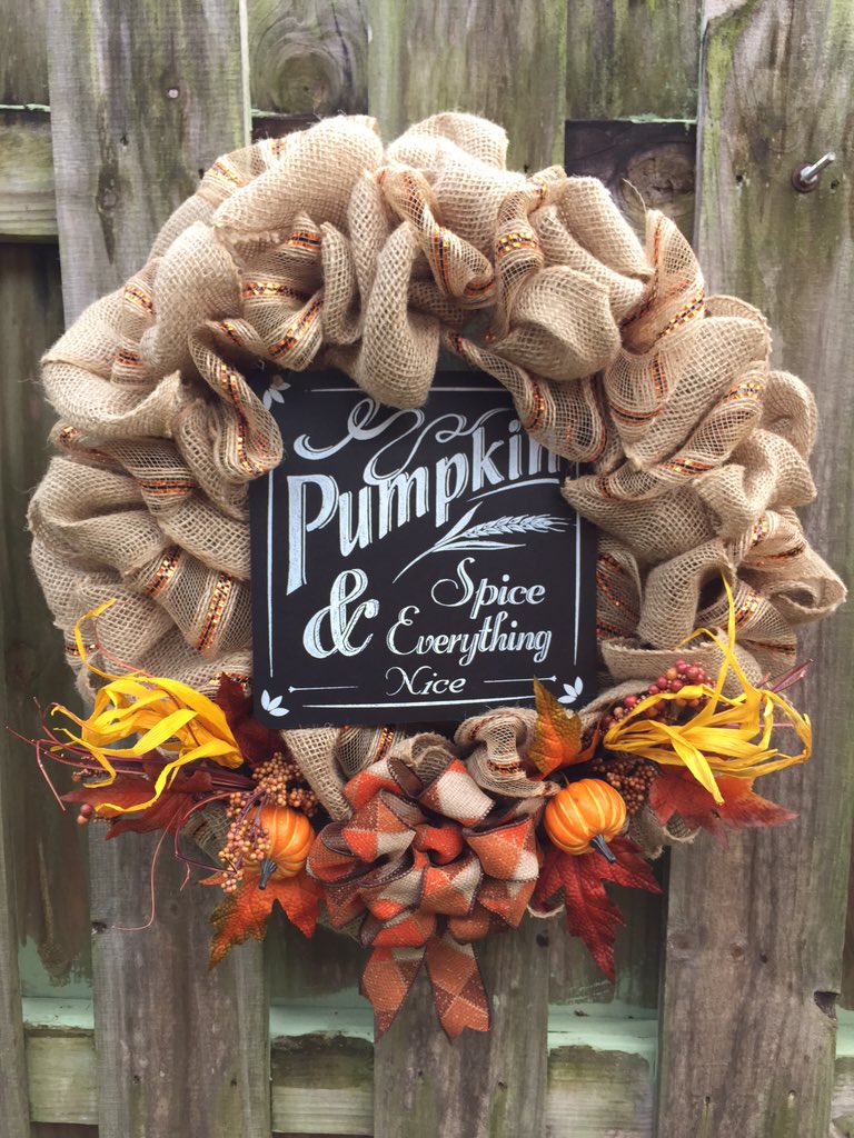 alanapresents's tweet photo. #pumpkinspicelatte #pumpkinwreath #pumpkinspice #fall #rusticwreath #falldecor #rusticfall https://t.co/w805ltfhN1 https://t.co/T1kTbmR366