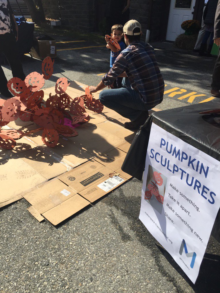 KOCBird's tweet photo. Pumpkin Sculptures #lasercutter #MakerEd #PumpkinFair @friendscentral another @jweisgrau production https://t.co/W7gF6GUTm6