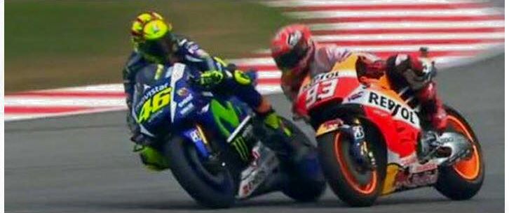 juan_d800's tweet photo. #LaHoraMagica636 #Rossi @ValeYellow46  FUCK YOU.....!! https://t.co/b0uL5uhsL0