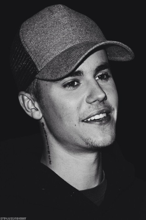 secutebelieber's tweet photo. he's amazing
VOTEJustinBieberEMA

#EMABiggestFansJustinBieber https://t.co/b29mbMk9GU