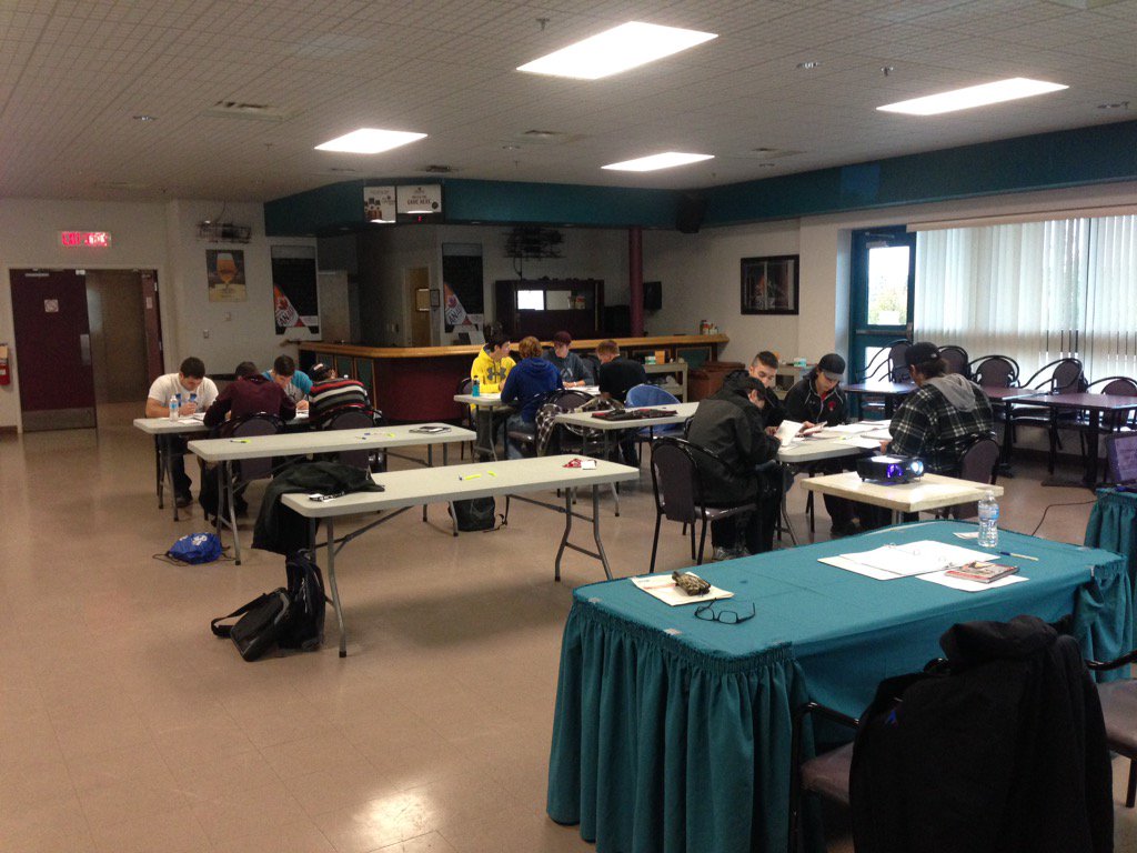 NBHOA's tweet photo. Group Casebook session &amp; Guest Speaker MHL coach Troy Ryan talking of Coach/Official relationship. #Level3 @HockeyNB https://t.co/0c0g2uLvyA