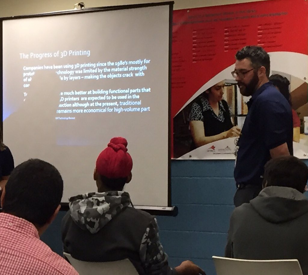 FarzadRayegani's tweet image. I&apos;m learning a lot from my students &amp;amp; they&apos;re learning a lot from community, my life experience #MakerSpaceBrampton