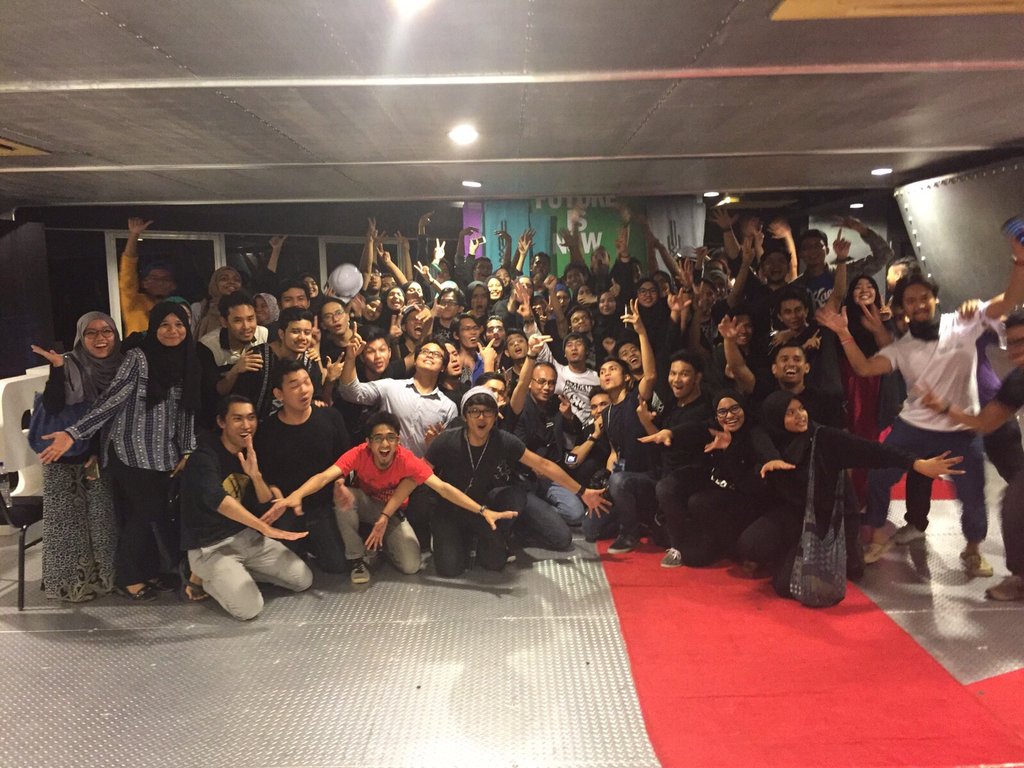 adanesz's tweet photo. Thanks limkokwing sayang #FutureIsNow27 https://t.co/UcRAoVOcRl