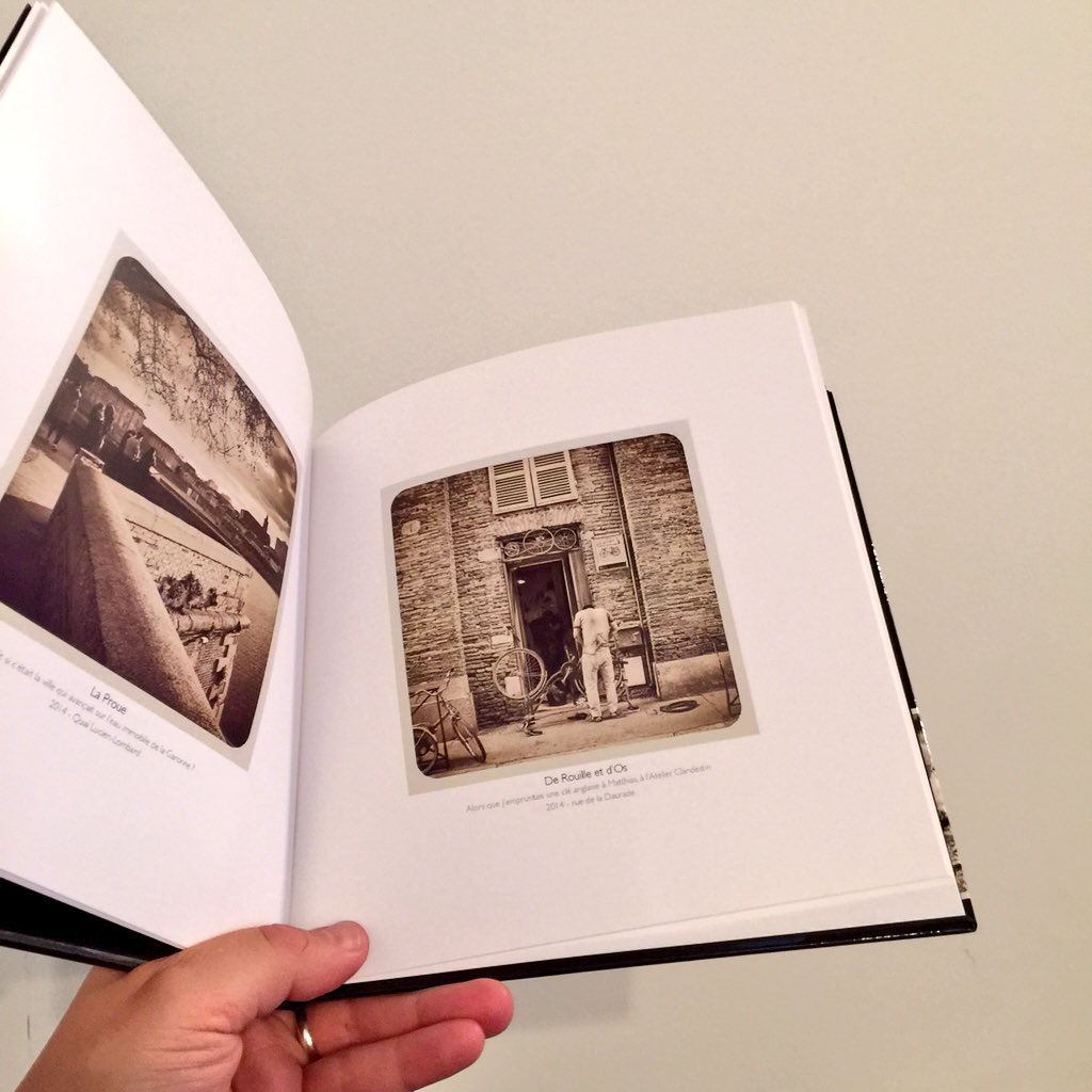 ilariadefilippo's tweet photo. Libri Instagram veri e propri con tanto di ISBN da @Pixalib_it #Photoshow2015 https://t.co/Cd6HlNNoYI